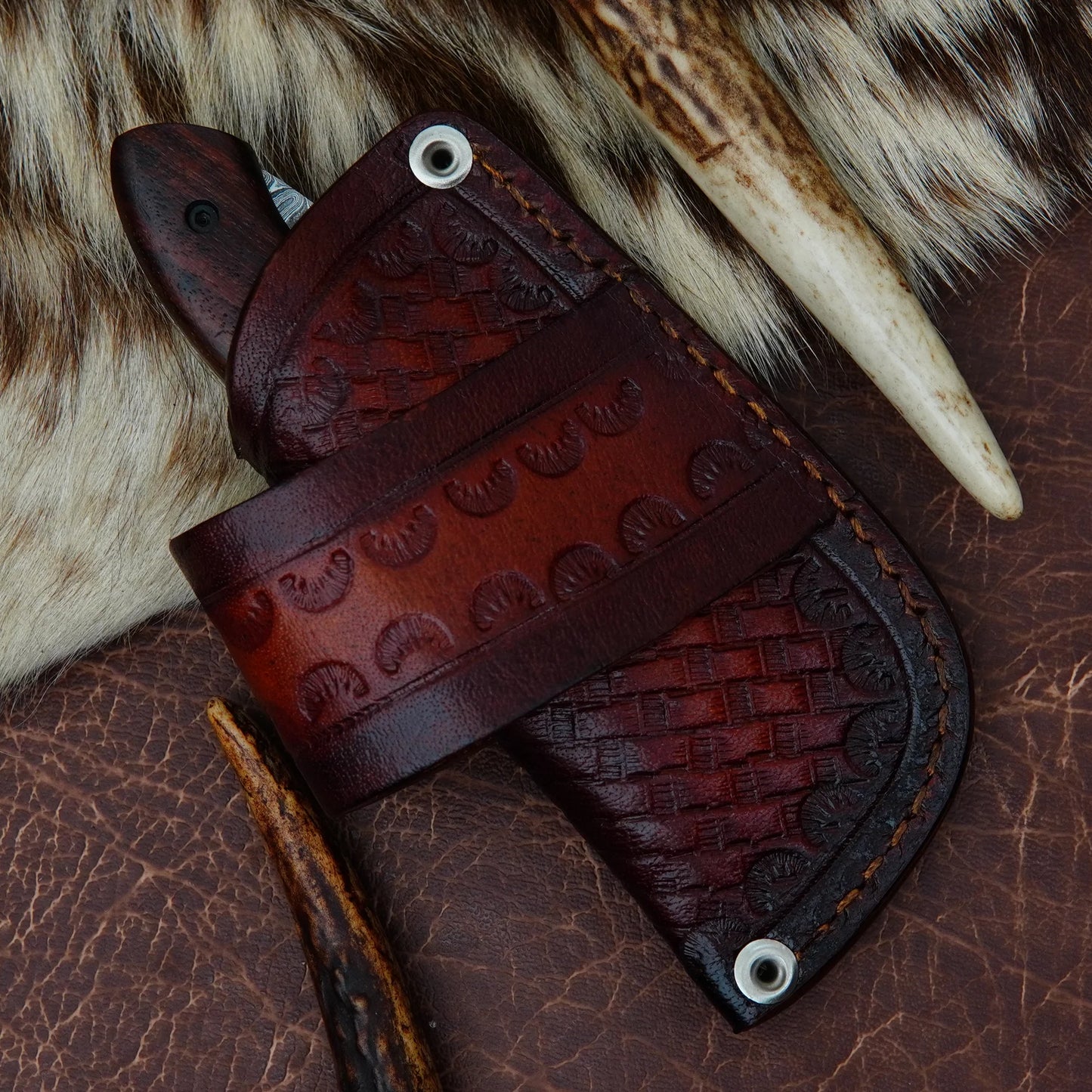 Damascus Folding Pocket Knife – Natural Wenge Wood Handle with Engraved Fish Scale Steel Bolster & Mosaic Pin | Hand Forged 156 Layer CHFOL07