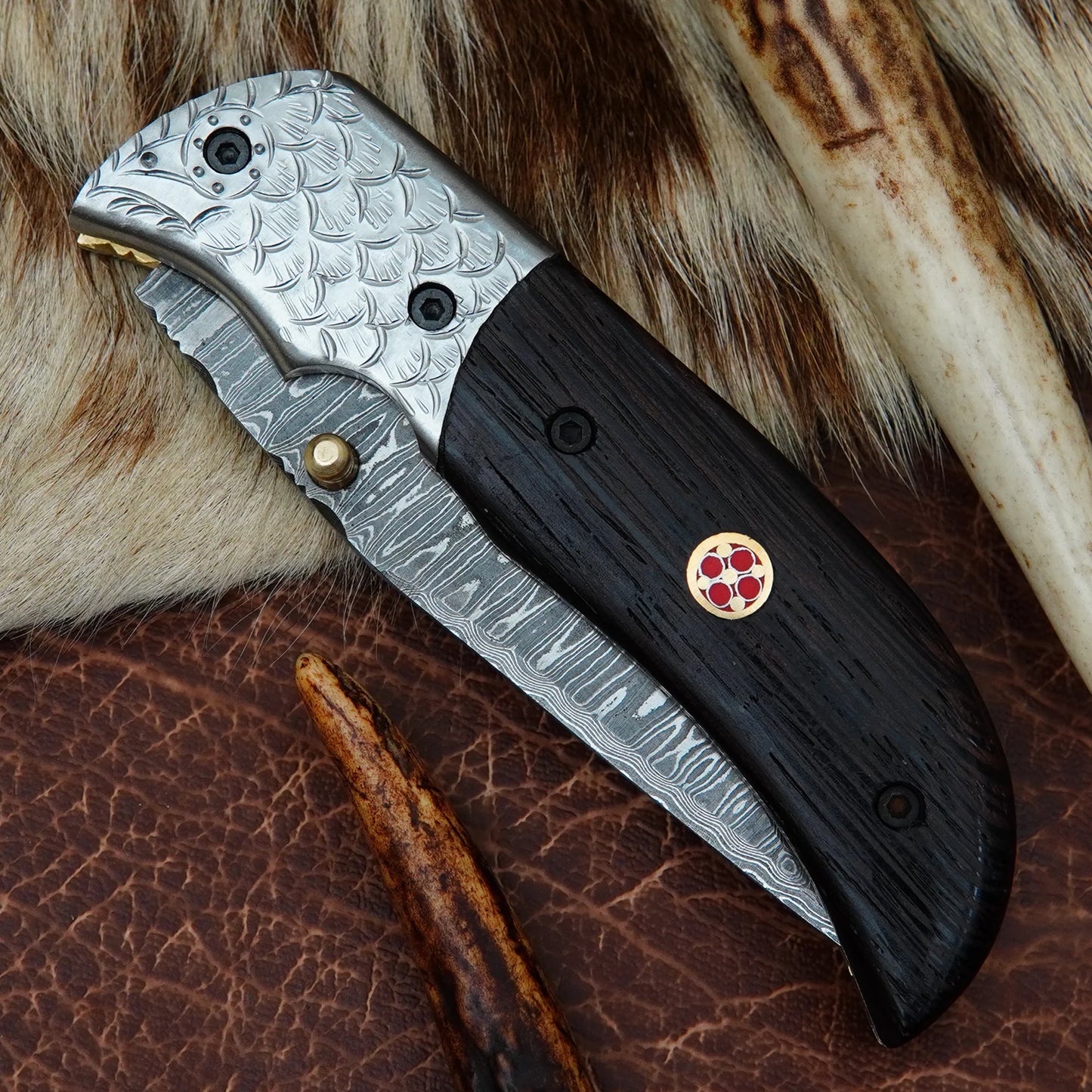 Damascus Folding Pocket Knife – Natural Wenge Wood Handle with Engraved Fish Scale Steel Bolster & Mosaic Pin | Hand Forged 156 Layer CHFOL07